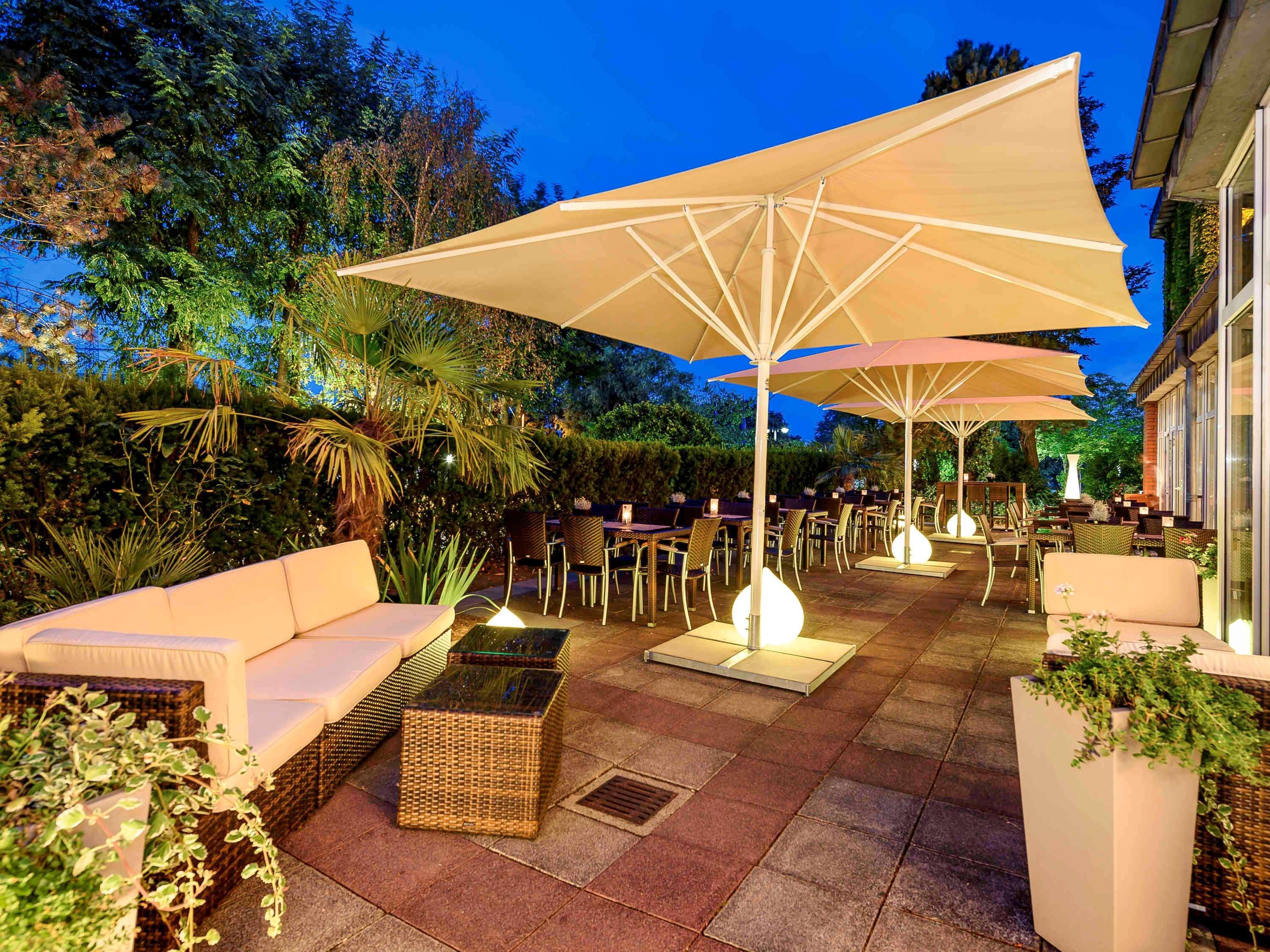 Mercure Duesseldorf Карст Екстериор снимка