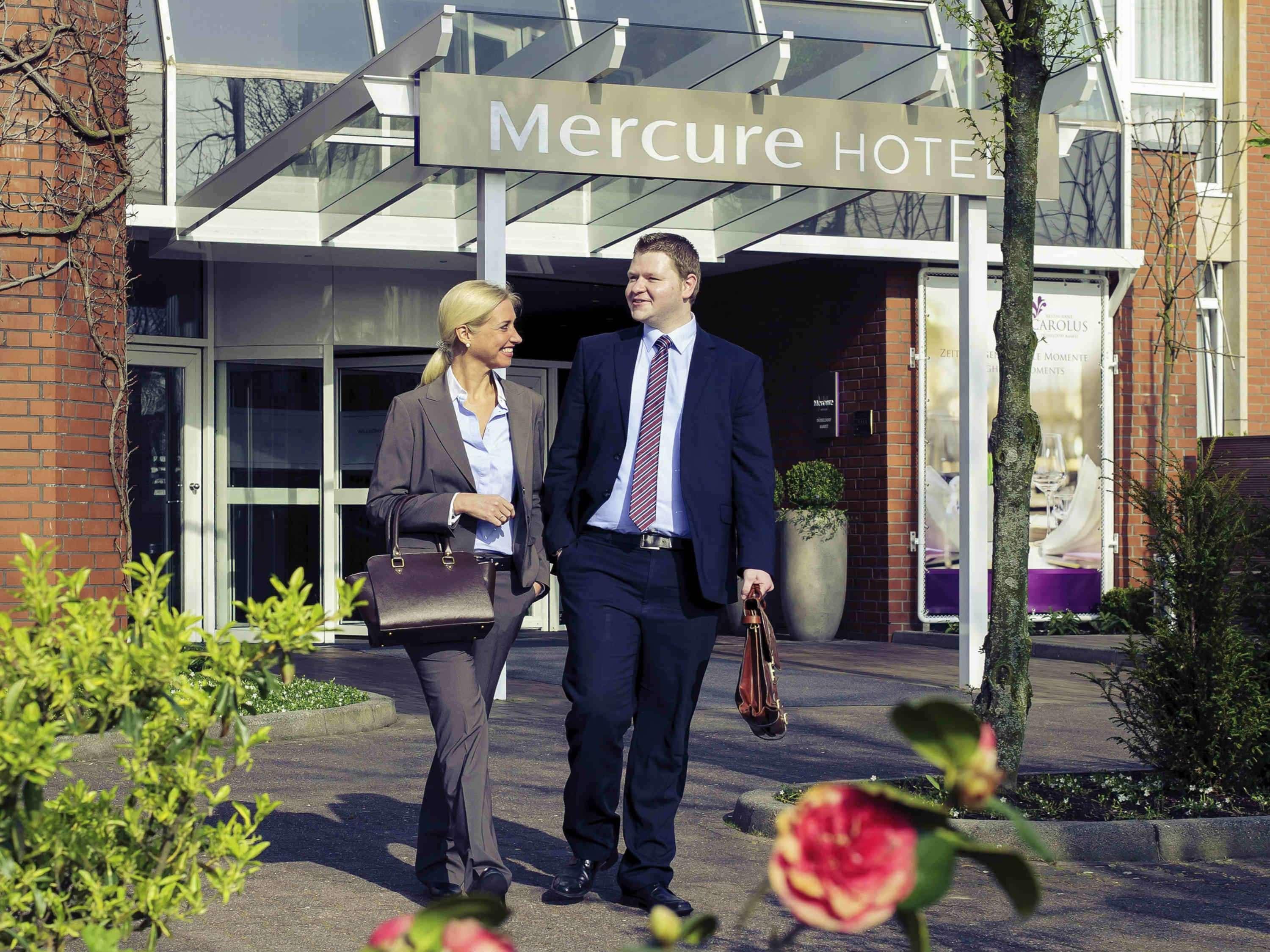 Mercure Duesseldorf Карст Екстериор снимка