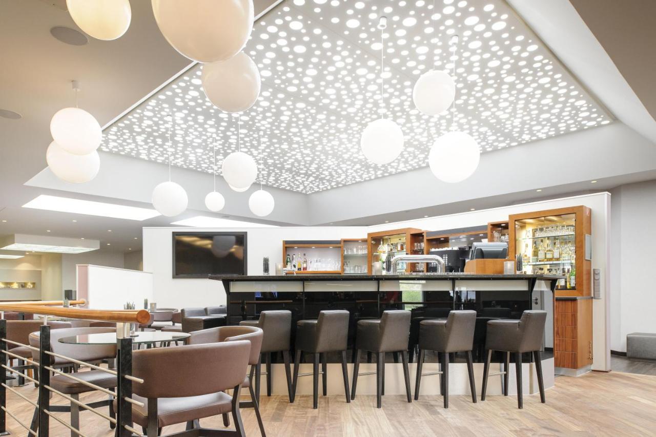Mercure Duesseldorf Карст Стая снимка